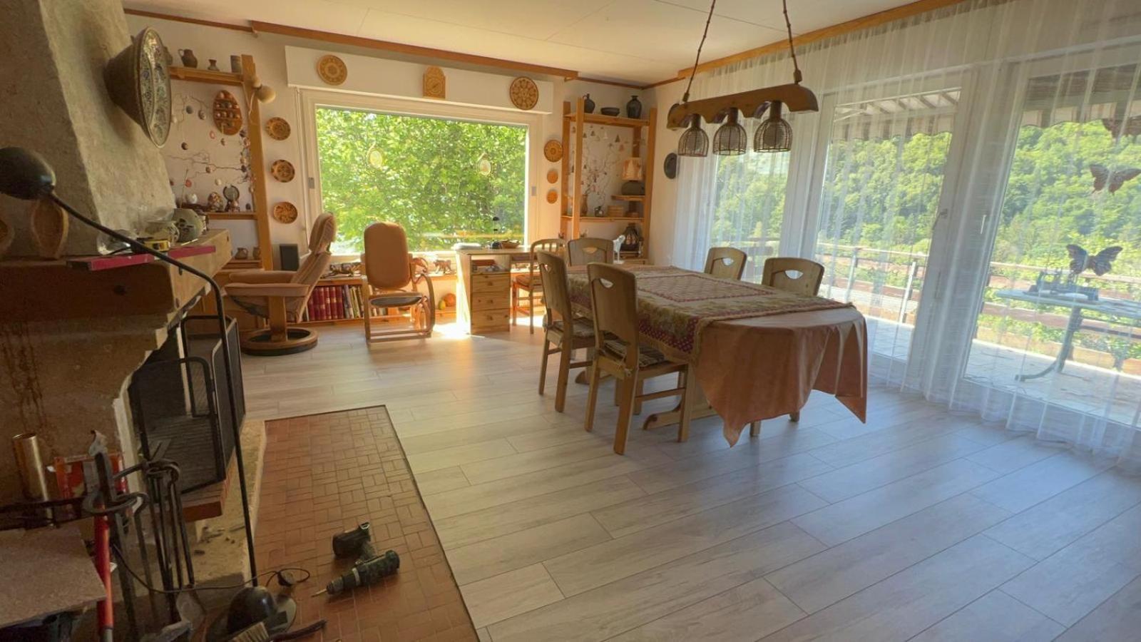 Cosy House In Picturesque Jura *